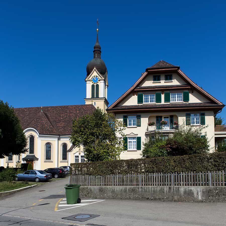 "Neue" Pfarrkirche und "neues" Pfarrhaus von Schongau (LU)