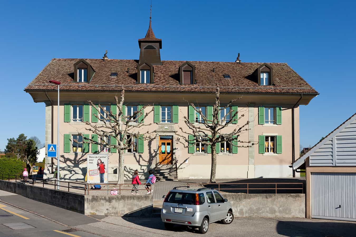 Schulhaus in Jorat-Mézières (VD)