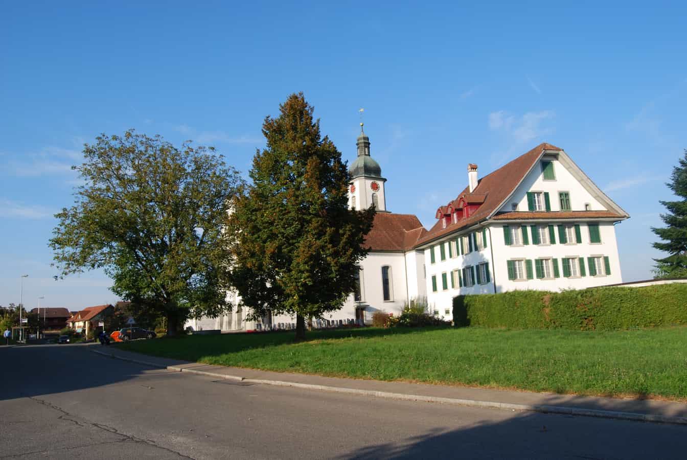 Pfarrkirche und Pfarrhaus