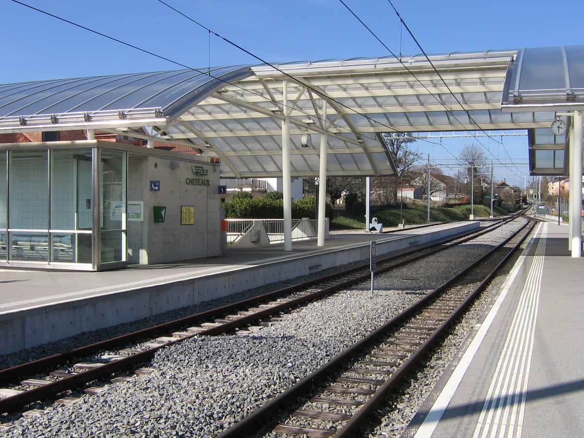 Global view of the railwys station of Cheseaux-sur-Lausanne from the second platform