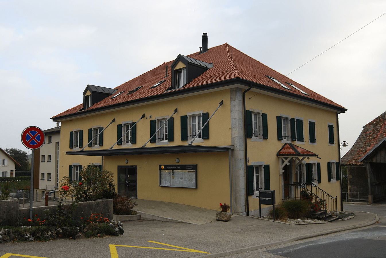 Gemeindehaus von Lignerolle, Kanton Waadt, Schweiz