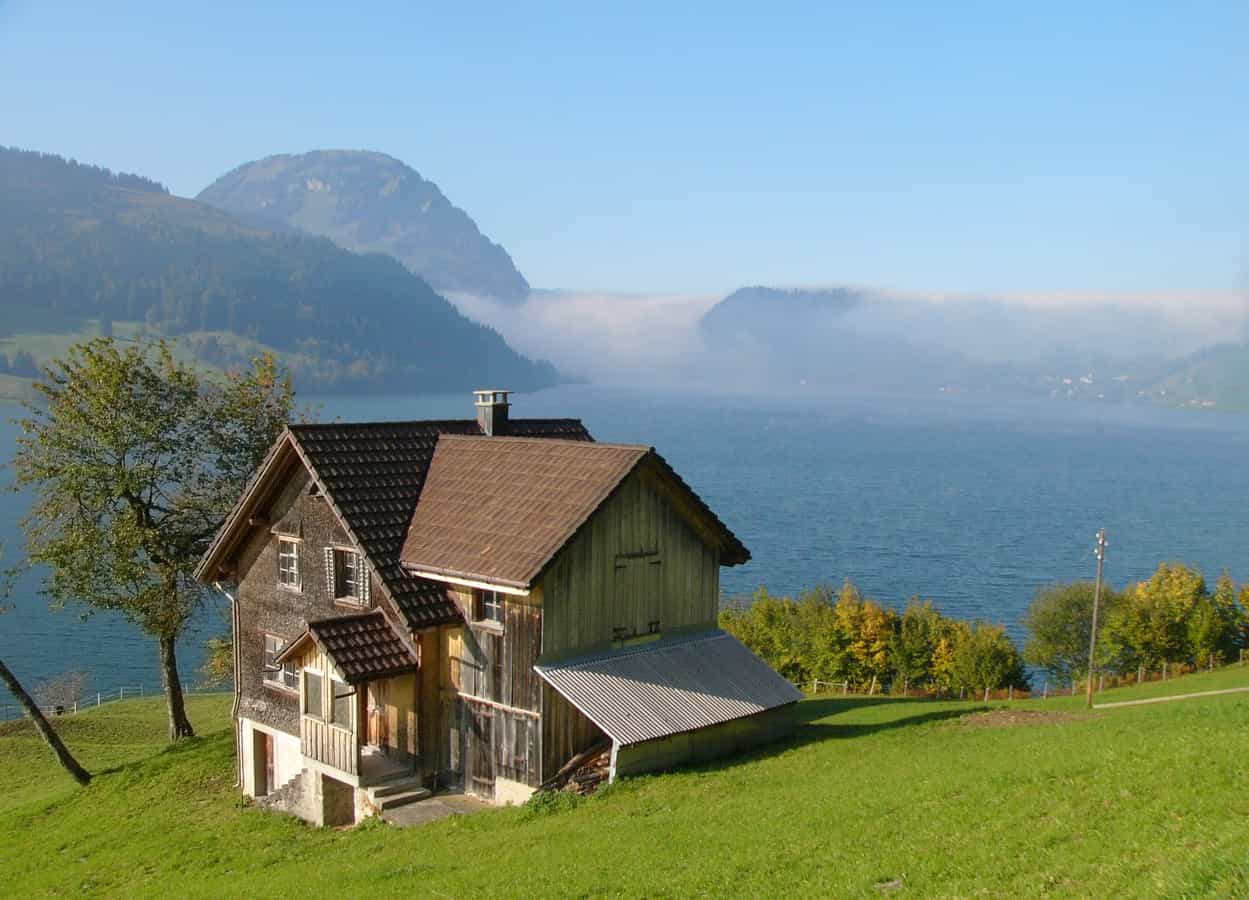 Der Wägitalersee ist ein Stausee und liegt im Kanton Schwyz in der Schweiz.