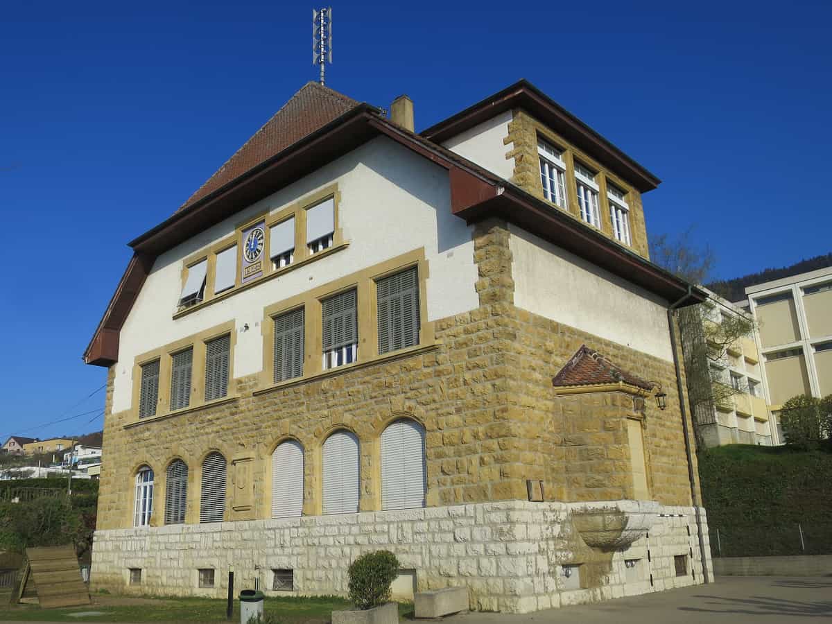 Hauterive (NE), école primaire, construite en 1922-23
