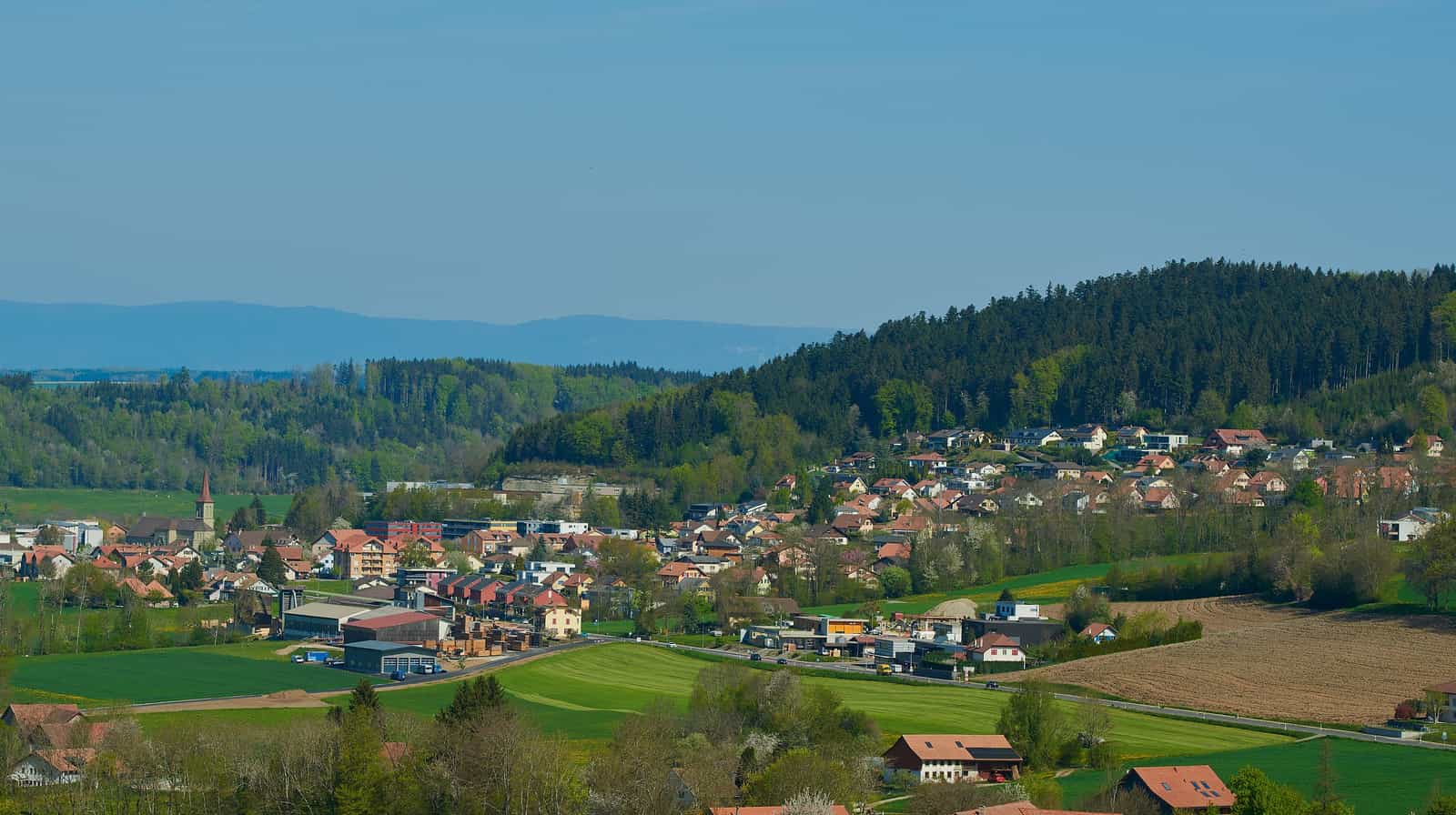 Le village d'ursy dans le canton de Fribourg. district de la Glâne