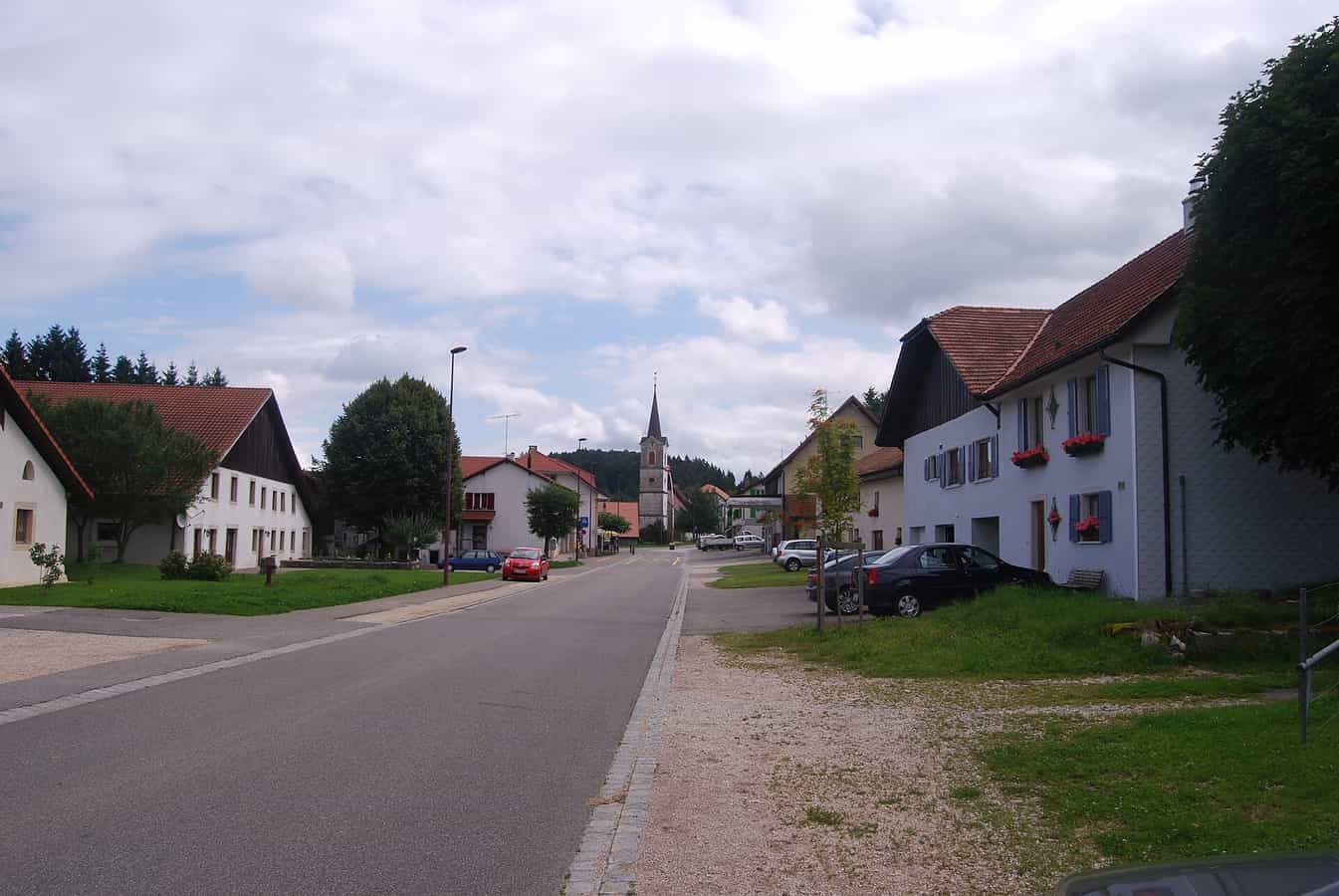 Dorfzentrum von Lajoux