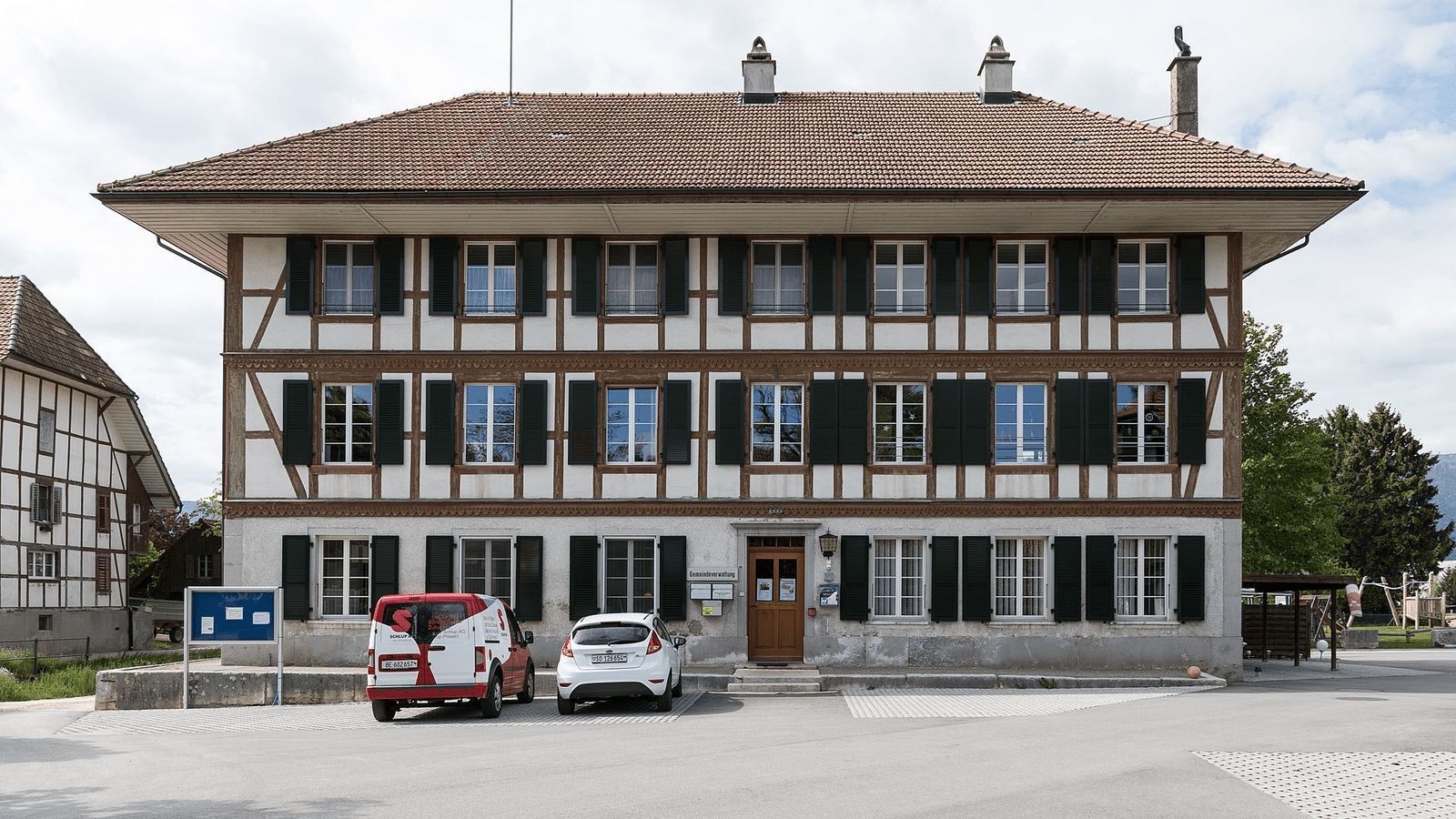 Gemeindeverwaltung Rüti b. Büren im ehemaligen Schulhaus von 1843